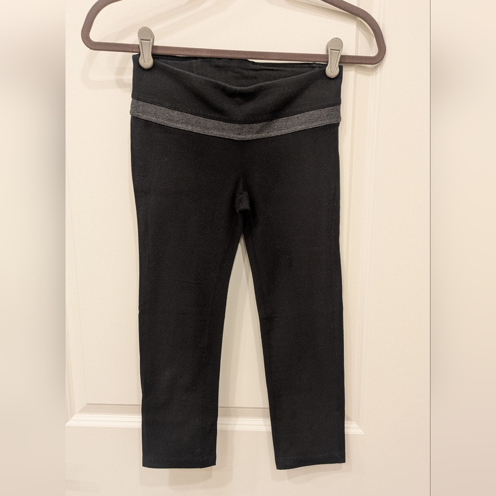 GapFit Cotton Capri Leggings